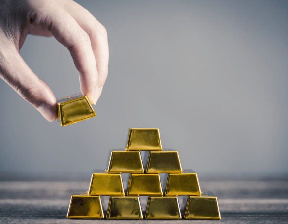 US Rate cuts, a Weaker US Dollar and Gold’s New All Time High US Rate cuts, a Weaker US Dollar and Gold’s New All Time High Blog Categories Iran missile attack and US dockworkers strike