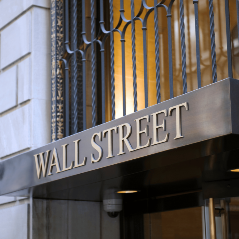 Wall Street Indicator suggest pull back imminent Insights S&P500 continues its free-fall